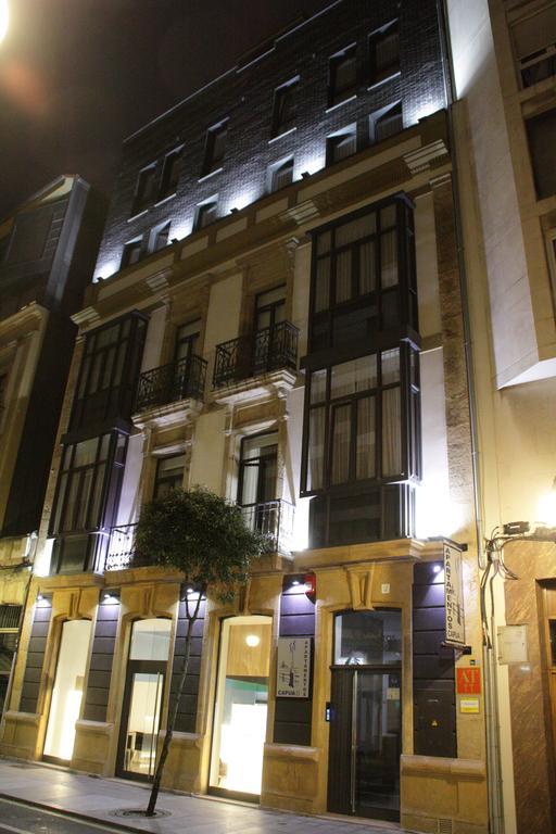 Apartamentos Capua Gijón Exteriör bild
